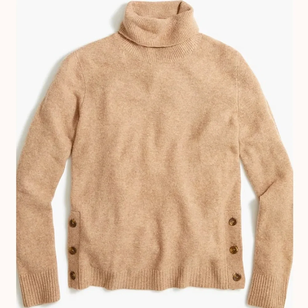 J Crew Button turtleneck in extra-soft yarn in Camel size small